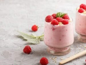 Yogourt Phúc bồn tử