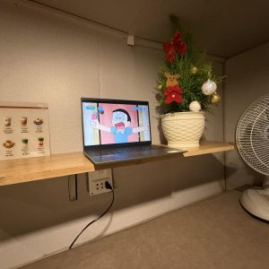 chillnest-coffee-in-bed